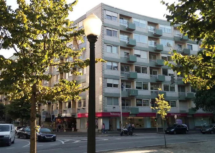 Discover - Boavista 3 アパート ポルト